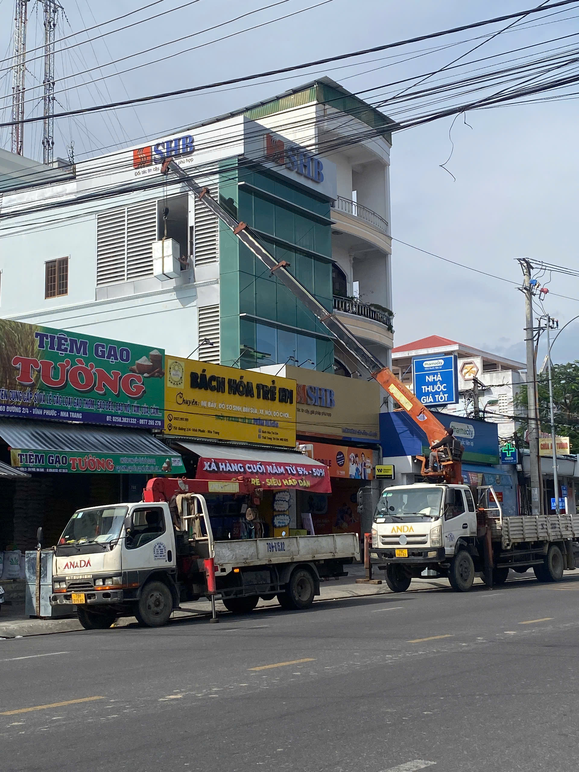 giải pháp cẩu hàng hóa chuyên nghiệp tại Khánh Hòa