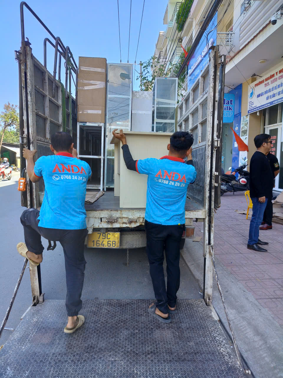 Thuê xe tải chuyển nhà Nha Trang